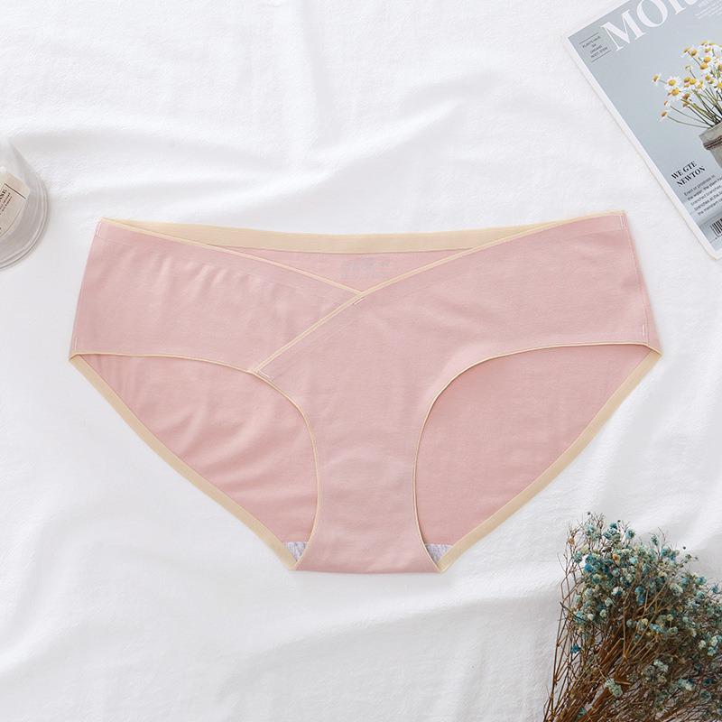 Baumwoll-Umstandsslip mit niedrigem Bund, antibakteriellem Zwickel und nahtloser Bauchstütze für die frühe bis mittlere bis späte Schwangerschaft.