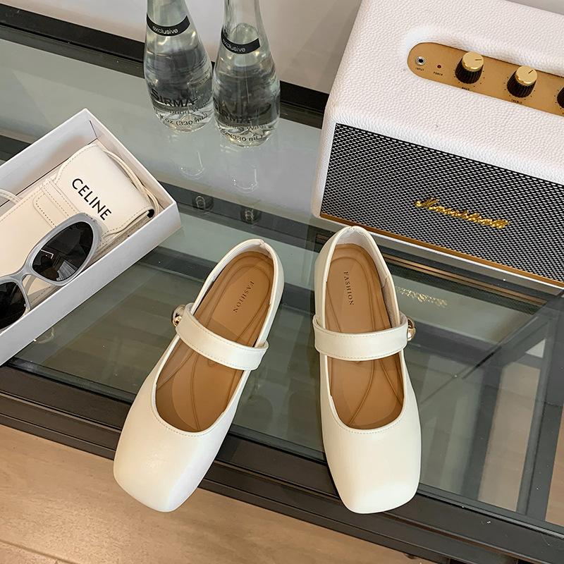 

French Mary Jane Shoes Girl 2025 New Summer Fairy Wind Gentle with Skirt Shallow Mouth Square Head Flat Bottom Small Single Shoes 40
