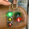 Modell Kreatives Auto LED Ampel Schlüsselanhänger Mini Elektronisches Fußgängersignal Schlüsselhalter Tasche Anhänger Neuheit Zubehör Geschenk