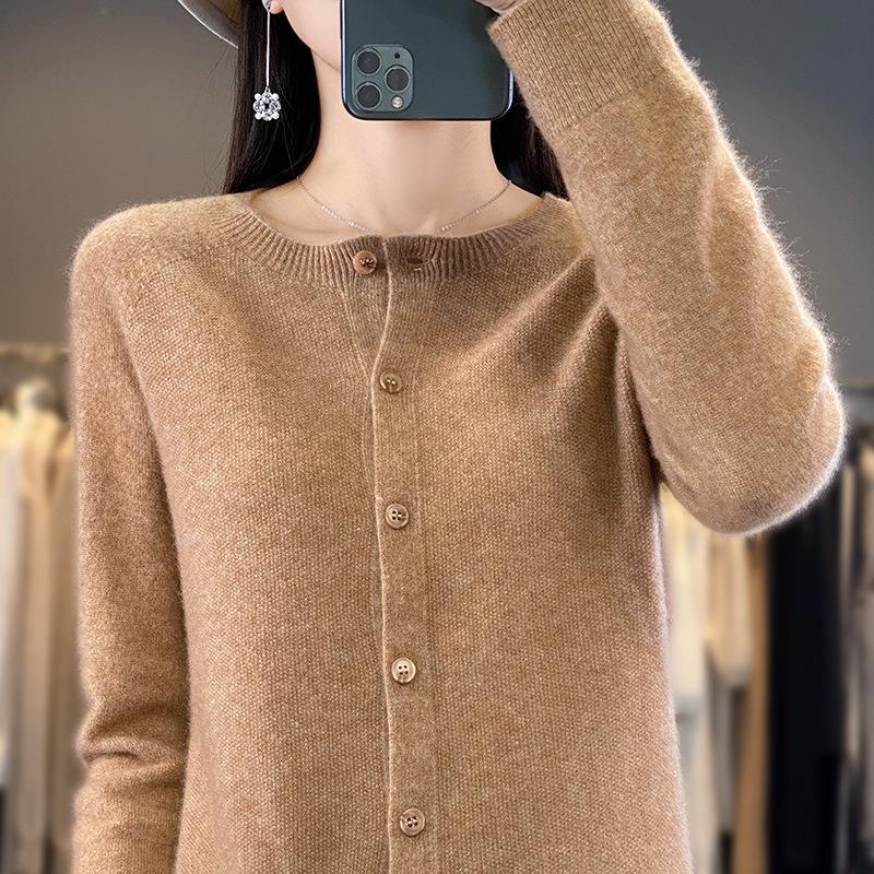 

Новий осінньо-зимовий кардиган з круглим вирізом для жінок, топ з довгими рукавами, базовий шар, верхній одяг, модний та універсальний в язаний светр XXL верблюд/золотий