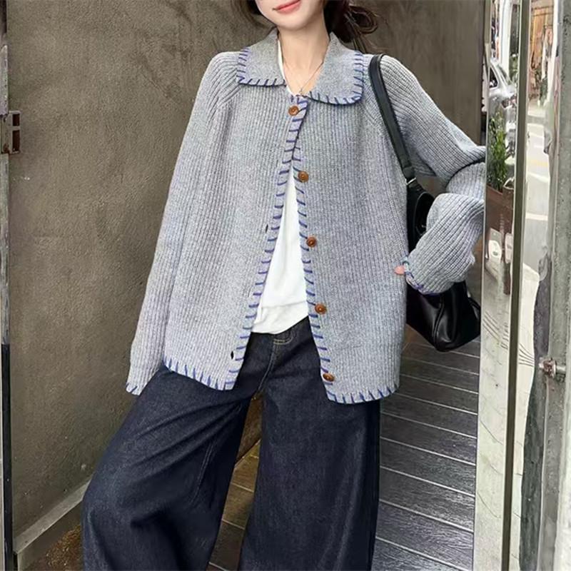 This Autumn and Winter Korean-style, Laid-back, Loose and Slimming Knitted Cardigan Is A Top for Women To Wear Outside