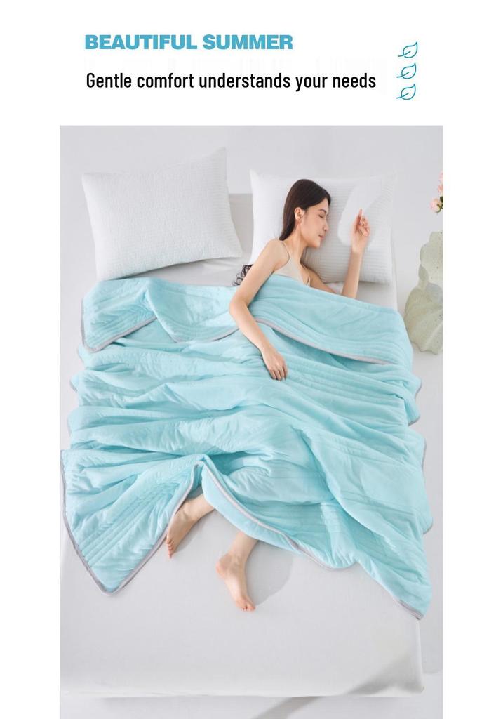 Cool Silk Summer Quilt: Breathable, Skin-Friendly for Dorm or Office Use