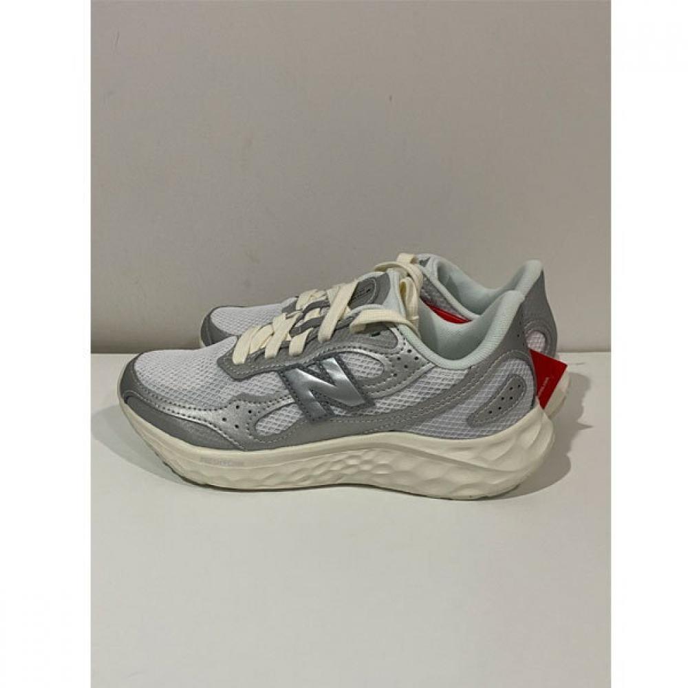 

New Balance Fresh Foam Arishi V4 Warists4 (91)Silver/220