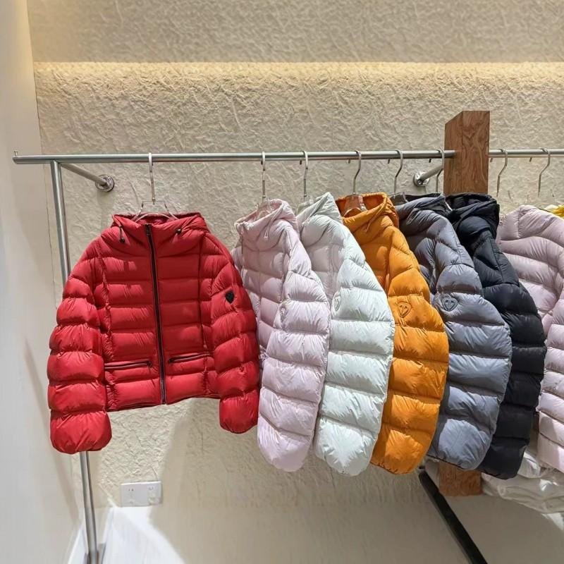 Womens Short Puffer Jacket With Hood 90% White Duck Down Warm Winter Coat Loose Fit Daily Commute