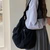 Lässiger Stil Nylontasche für Damen Neue Crossbody Knödeltasche Modisch Leicht und Vielseitig Pendler Große Kapazität Schultertasche