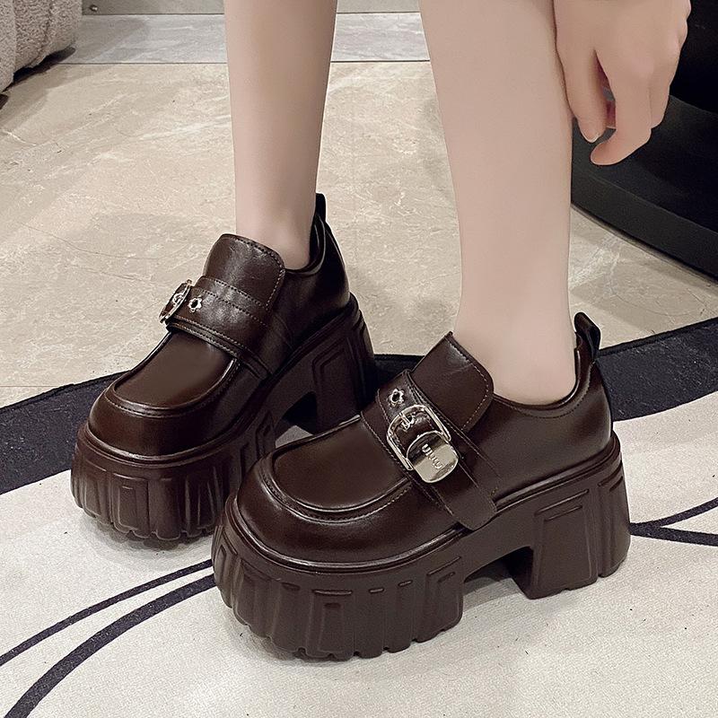 Retro British style platform round head loafers women's autumn 2025 new versatile fashion shoes one-pedal single shoes