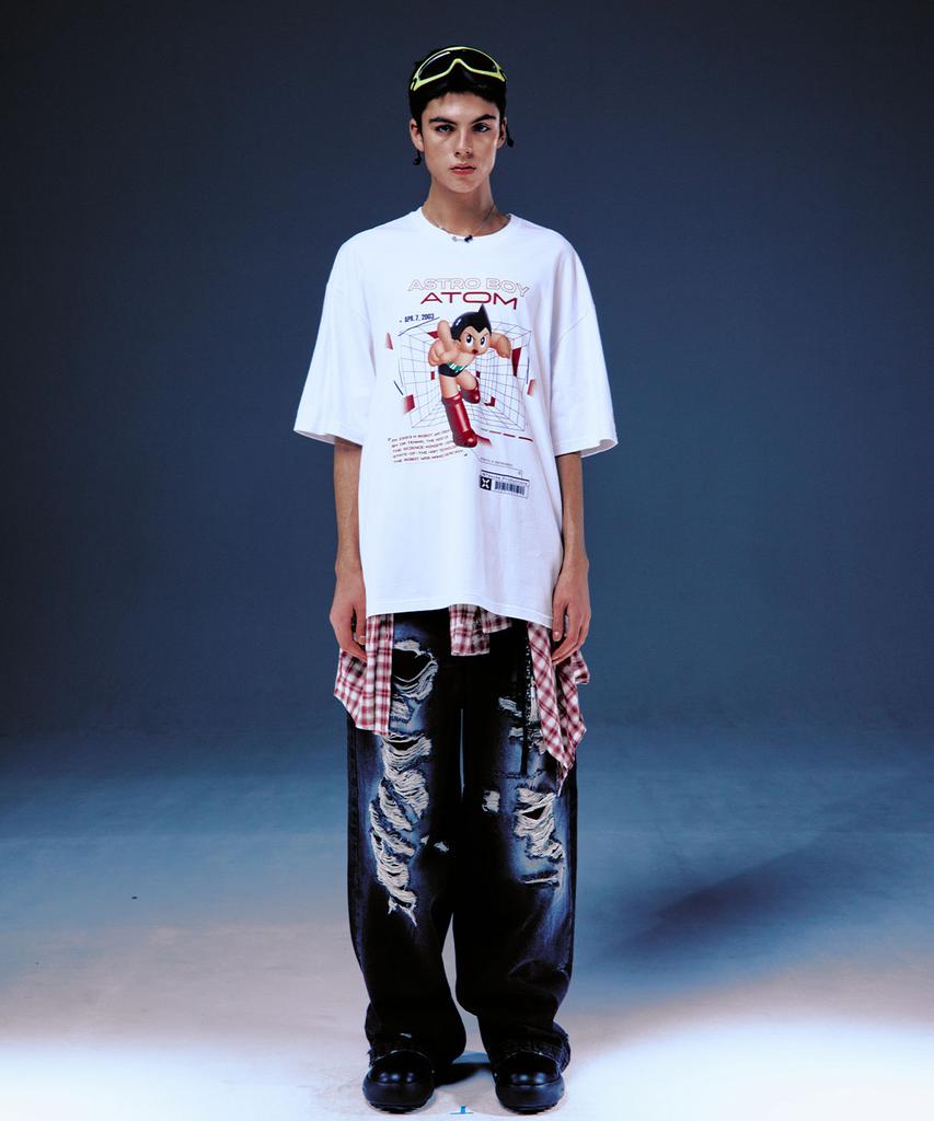 MAINBOOTH [Atom] Matrix T-Shirt (White)