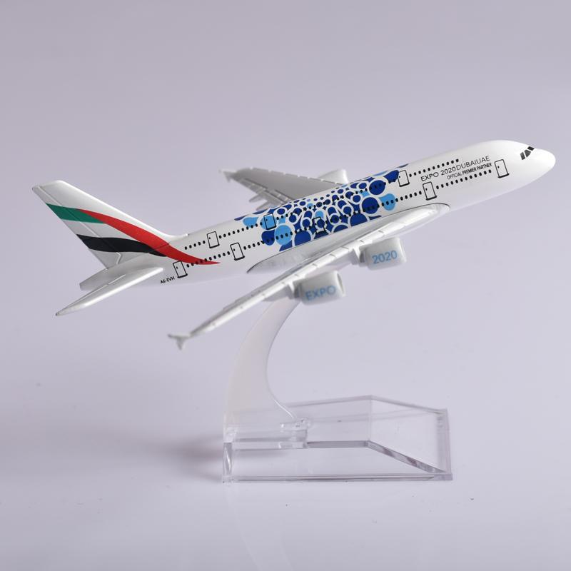 Maßstab 1/400 Emirates Airbus A380 Flugzeug Diecast Metall Miniatur Flugzeugmodell Flugzeuge Drop Shipping