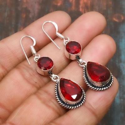 Orecchino di gioielli in argento sterling 925 fatto a mano con pietra preziosa granato del Mozambico