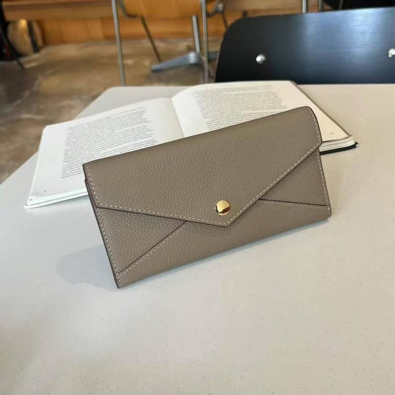 Genuine Leather Wallet. First Layer Cowhide Lychee Pattern Envelopes Spliced With Contrasting Colors. Long Three-fold Wallet