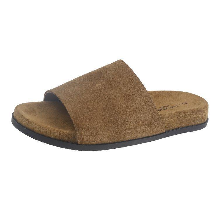 2025 summer new fashion Internet celebrity leather platform casual slippers women's low-heeled outer wear open-toed women's sandals