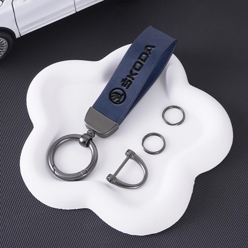 Vintage Leather Car KeyChain 360 Degree Rotating Key Ring For Skoda Octavia Rapid Scala Karoq Kamiq Fabia Superb Kodiaq fsvr64