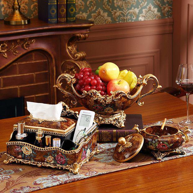 European and American Decorative Set: Fruit Bowl, Tissue Box, Ashtray, and Figurines for Living Room Coffee Table.