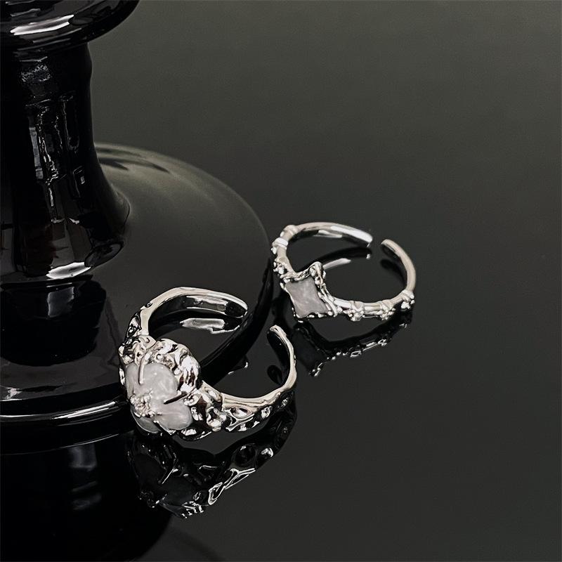 The Same Four-Leaf Clover Open Ring Niche Design Drop Glaze Light Luxury High-End Sense Personalized Ring Woman