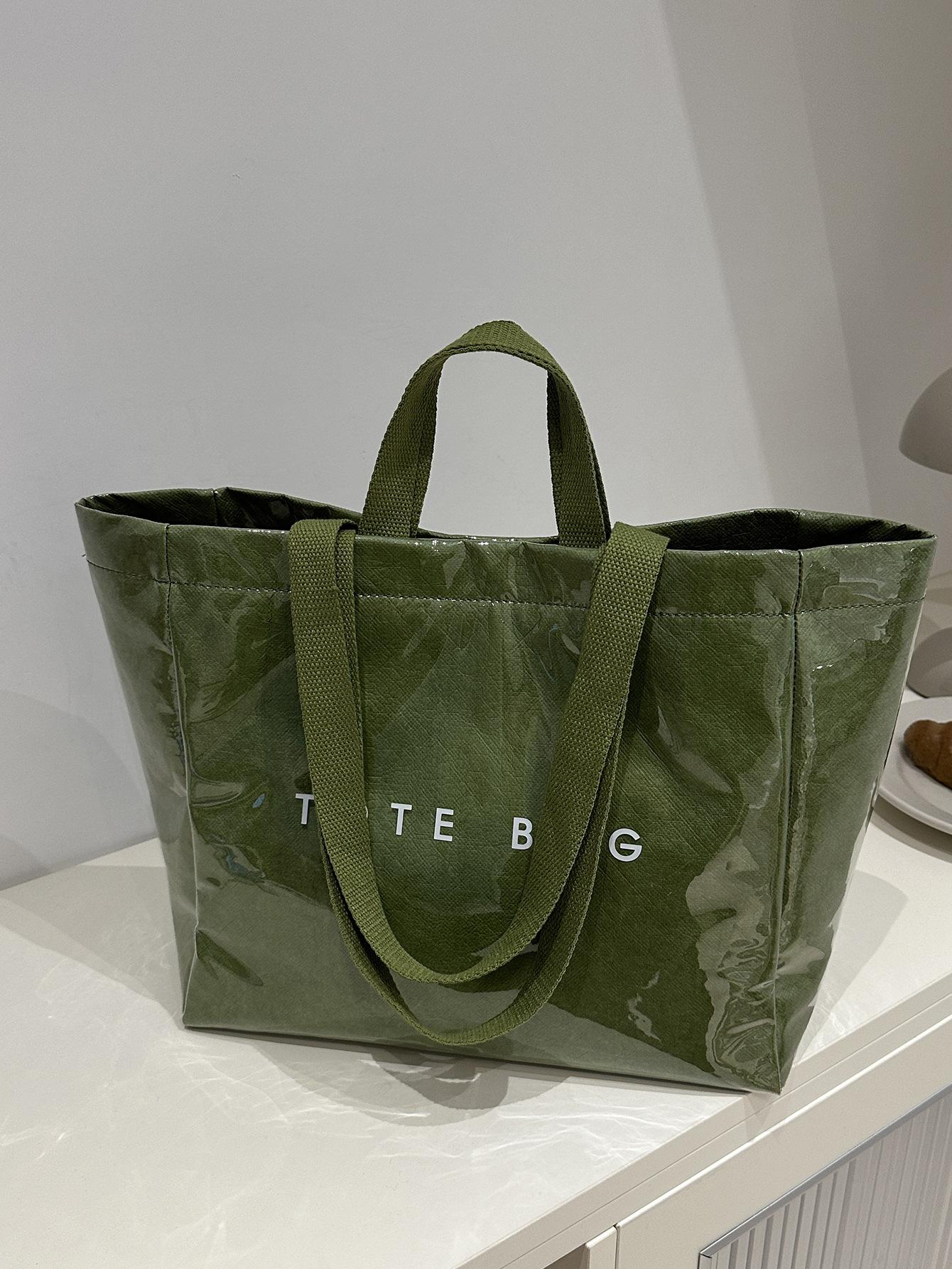 

Large Capacity Fashionable Transparent PVC Waterproof Tote Bag Commuting Tote Bag