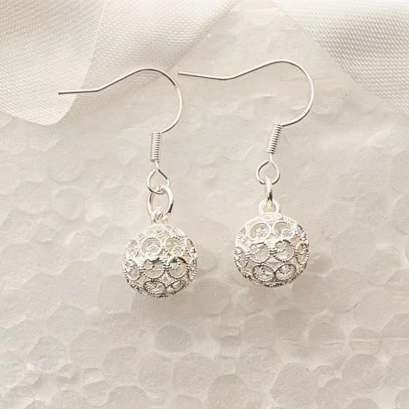 Elegant Silver Hollow Round Ball Earrings for Women: 2026 Japanese & Korean Style – Perfect Gift for Her