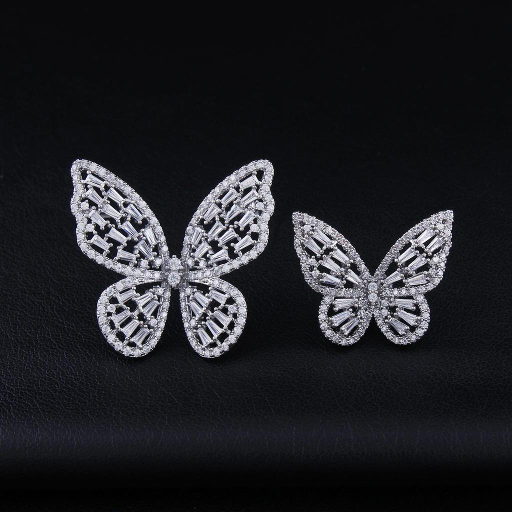 Elegant Zirconia-Inlaid Crystal Butterfly Brooch for Women - High-End Lapel Pin & Fashion Accessory