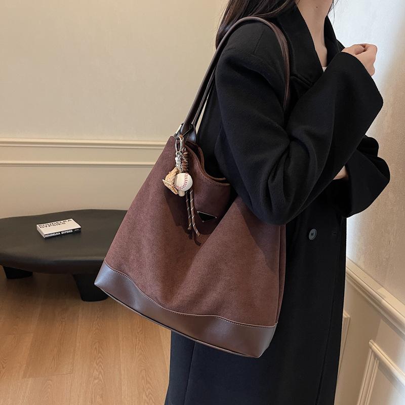 Autumn suede underarm bag women's 2025 new fashion Korean version tote bag simple large capacity shoulder bag