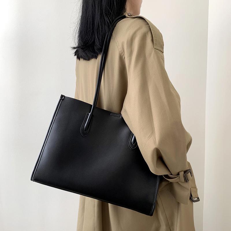 Bag Ladies Ladies Shoulder Underarm Bag Commuter Wind Tote Bag Premium Sense Large Capacity Genuine Leather