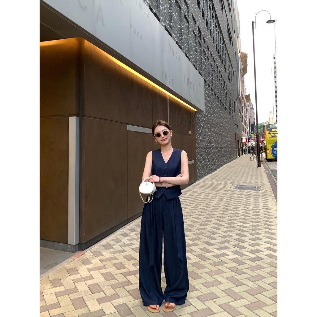 Vintage Chic Set: V-Neck Vest & Wide-Leg Pants, Two-Piece Ensemble