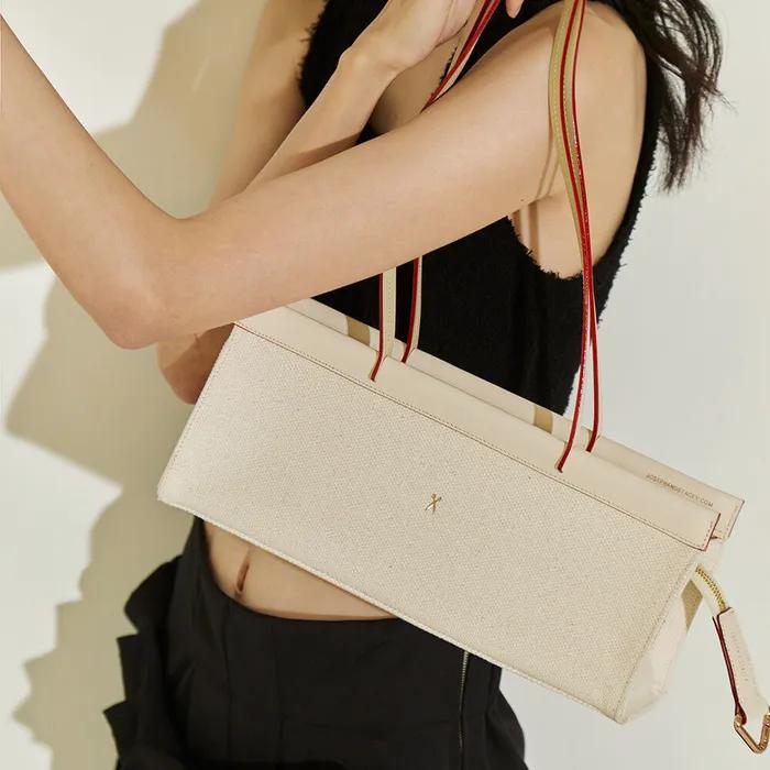 Diana Canvas Shoulder Bag S Ivory_Ivory