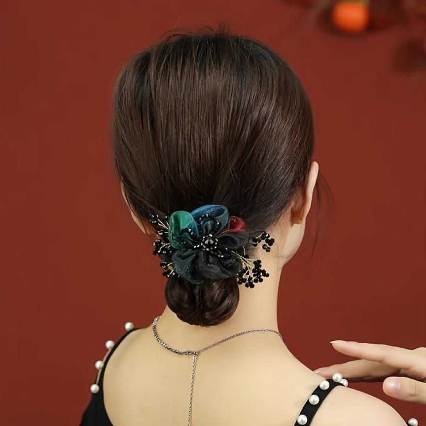 

Elegant Organza Crystal Flower Hair Scrunchie Sophisticated Purple and Brown Ponytail Holder with Beaded Detailing, Perfect for Anniversaries Special чорного кольору градієнта