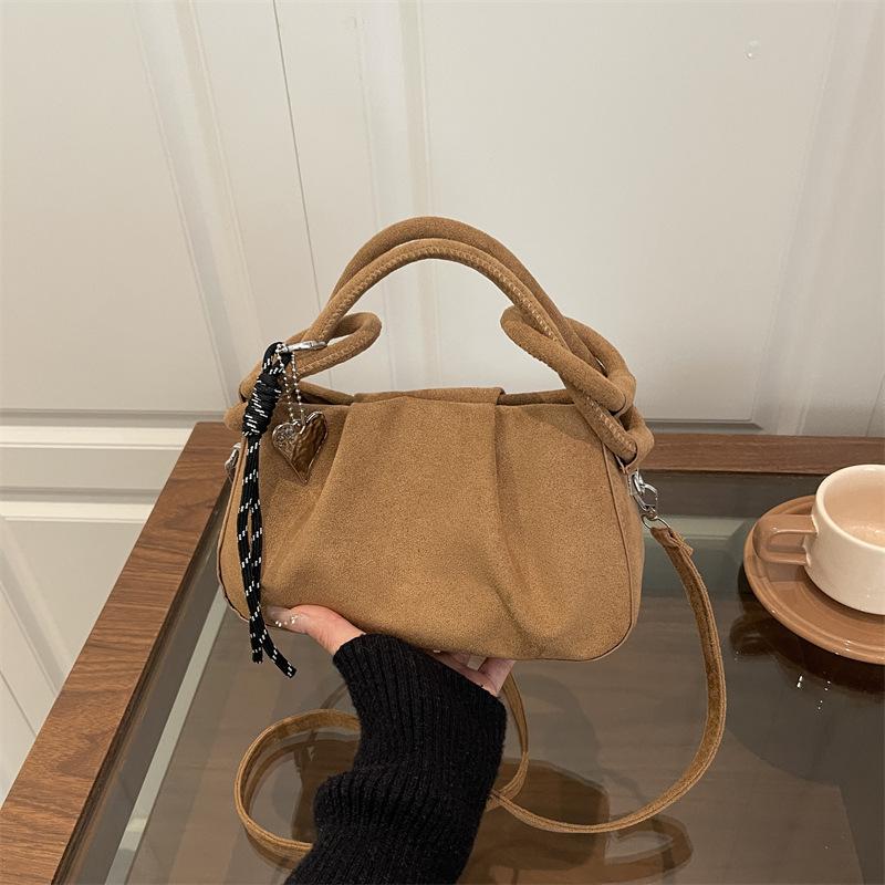 

Vintage Solid Color Suede Shoulder Bags for Women Versatile Ladies Crossbody Bag Lightweight Portable Female Handbags Small Tote no pendant коричневий