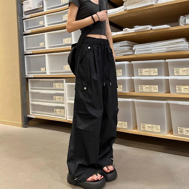 Women's High-Waist Apricot Cargo Pants - Petite Wide-Leg, Spring/Autumn, Casual American Sports Style.