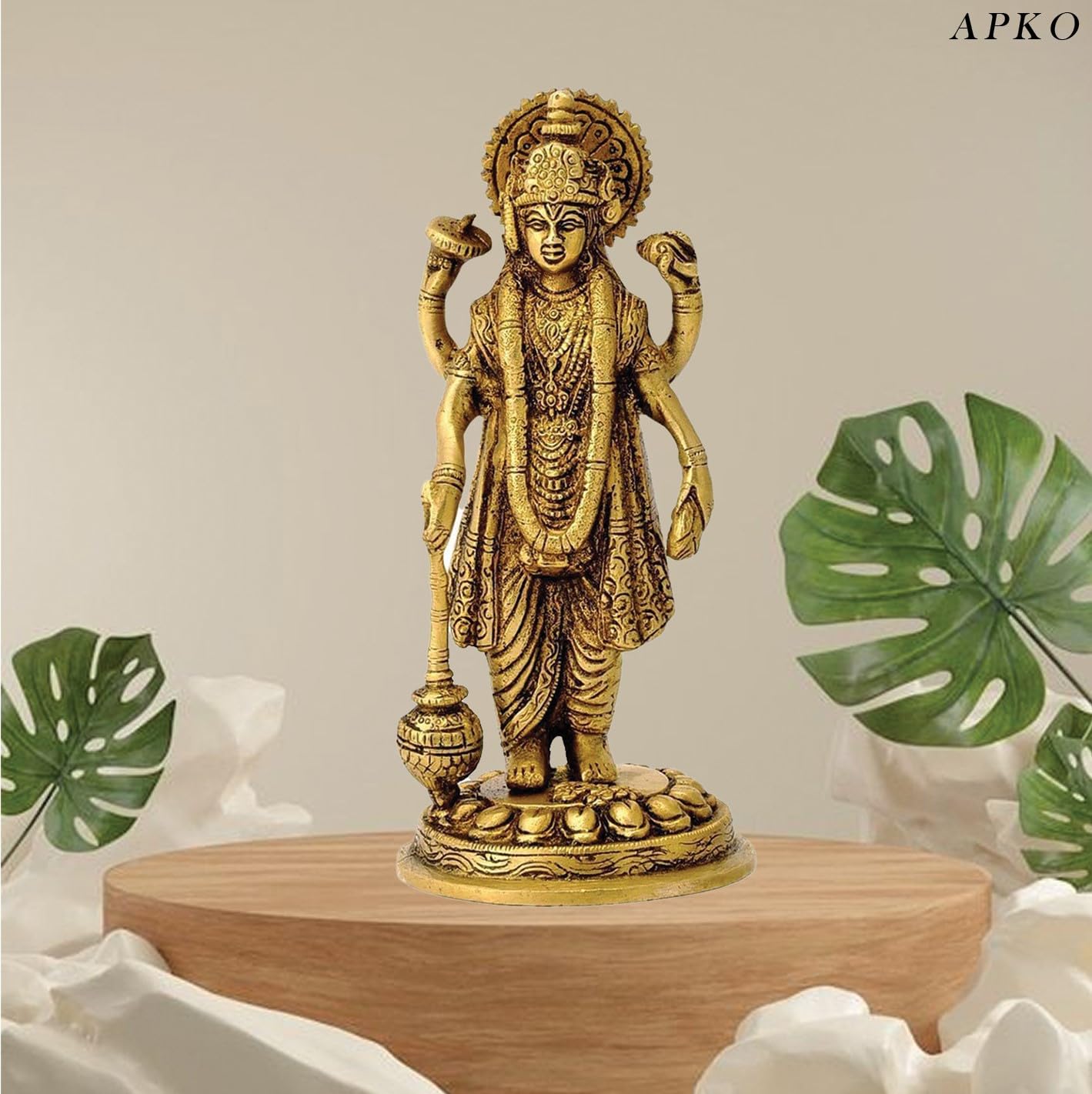 Lord Bhagwan Vishnu, Narayan Holding Club Brass Statue, Gold, Brass - 7 Inch