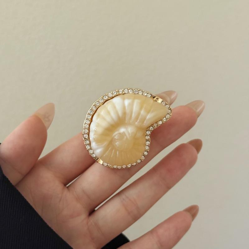Bohemia Ocean Style Natural Conch Shell Shaped Crystal Adjustable Open Metal Rings for Women Holiday Gift Travel Party Zircon