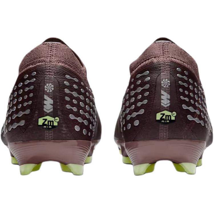 Nike Giovane. Mercurial Vapor 16 Pro "Kylian Mbappé" Tacchetti per Terreno Duro Low-Top GS Plum Eclipse/Argento Metallico Bambini Rossi HF5450-200