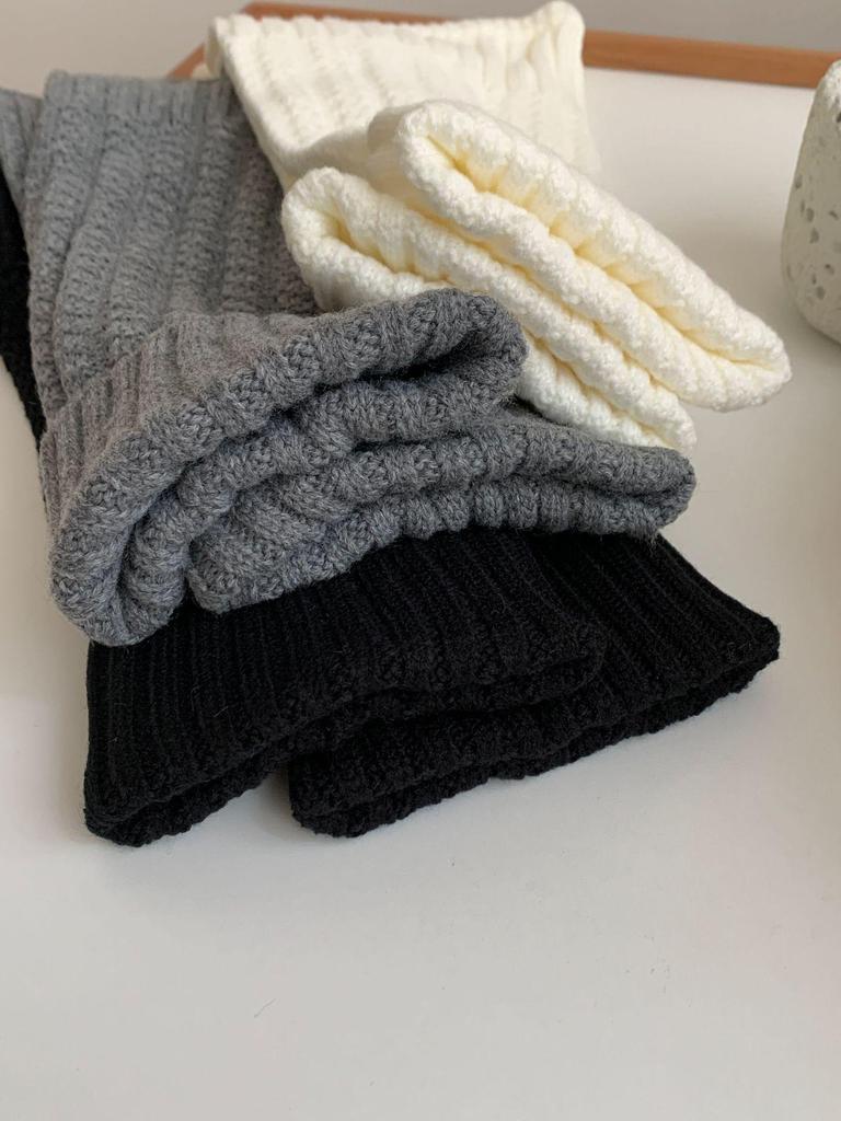 Women's Japanese Style Gray Knitted Wool Leg Warmers: Autumn/Winter Yoga Pants Accessories