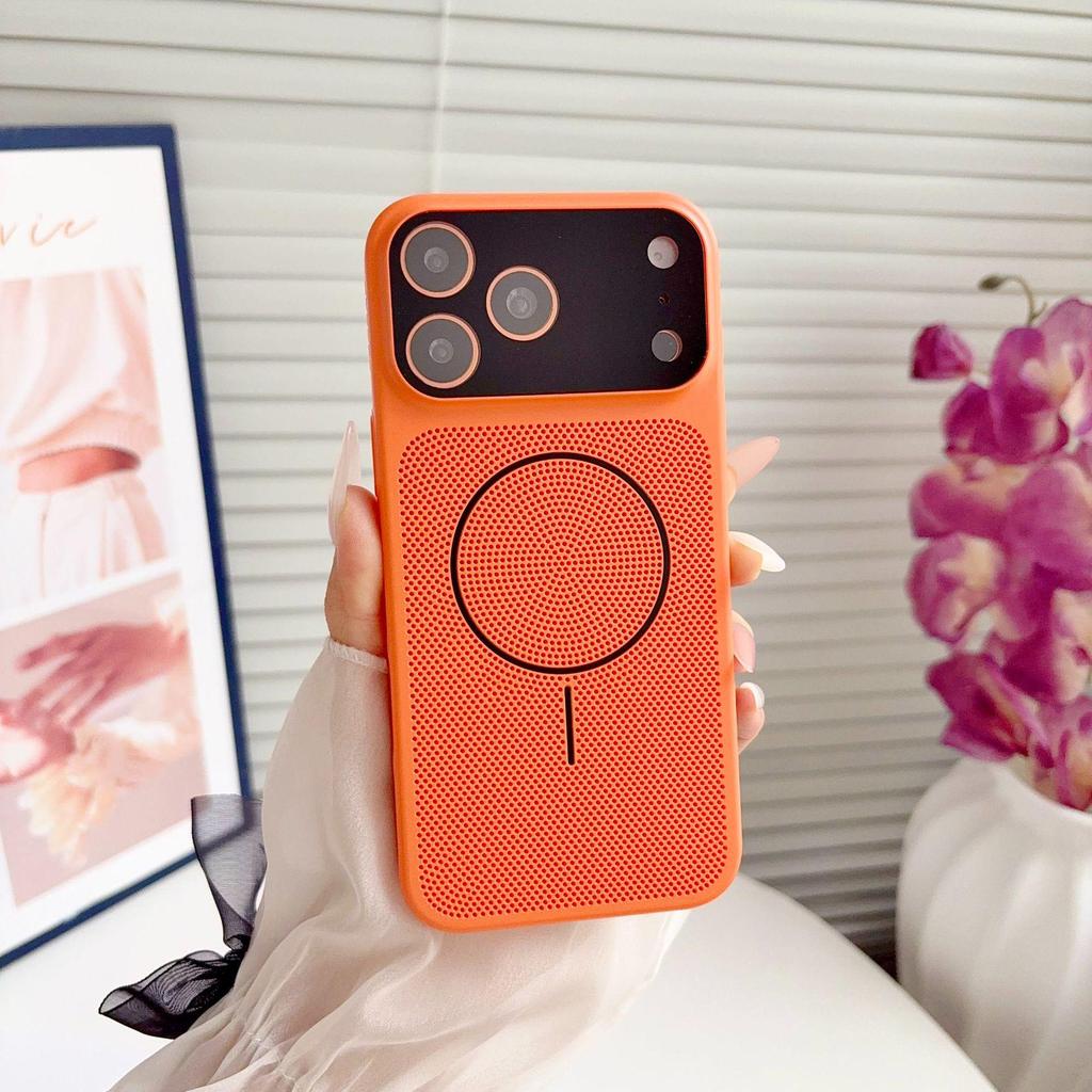 Color Contrast Cooling 17Promax Case: iPhone16 Wireless Magnetic Charging Protective Cover