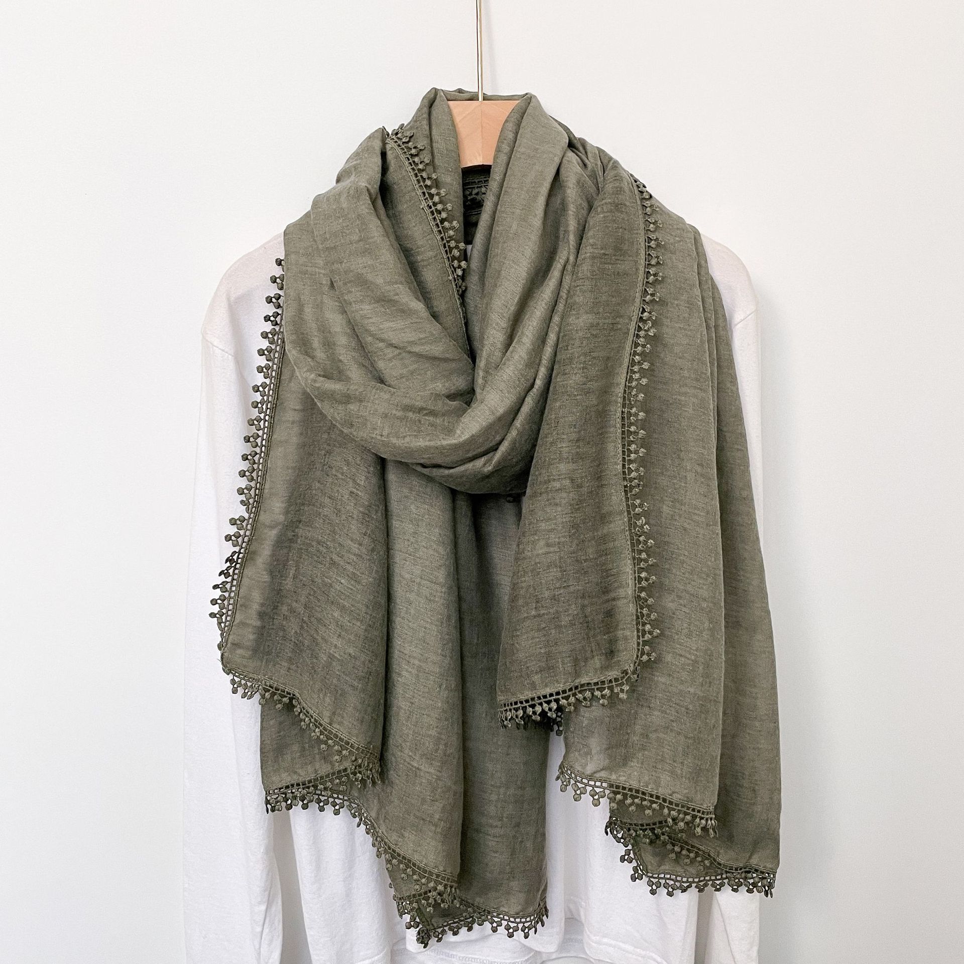 

Весна и лето Новый однотонный кружевной шарф в стиле пэчворк Женский солнцезащитный зонт Тонкий шарф Хлопковый и льняной шарф Длинная праздничная шаль 195*85cm