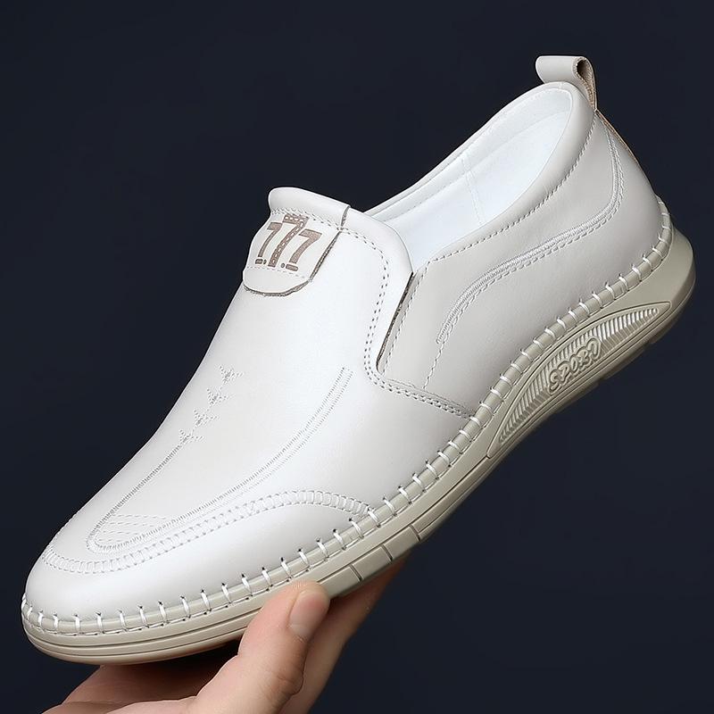 Men Loafers Korean Style Soft Leather Slip-on Shoes Man Daily Casual Lazy Shoe Boat Shoes Soft Non Slip Vulcanized Shoes