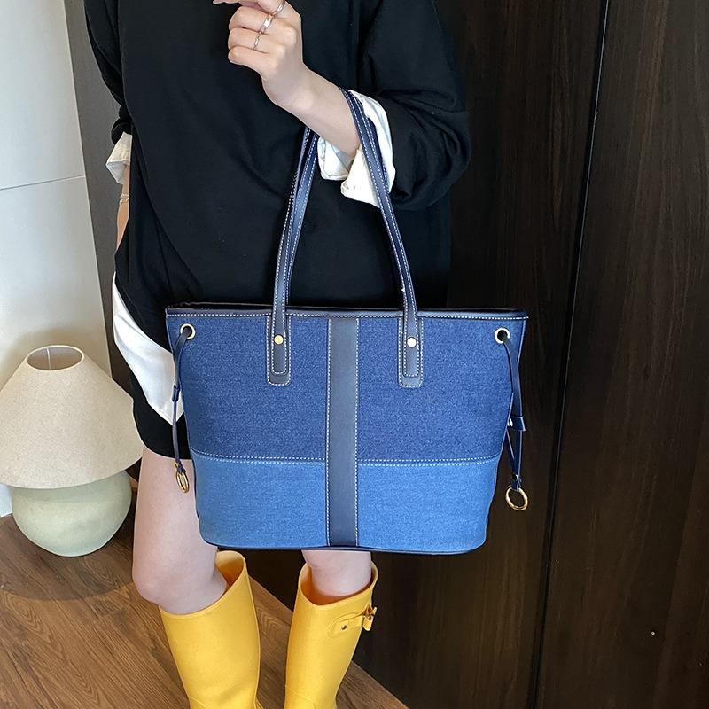 Denim bag women's large-capacity new summer splicing casual shoulder bag texture class commuter tote bag