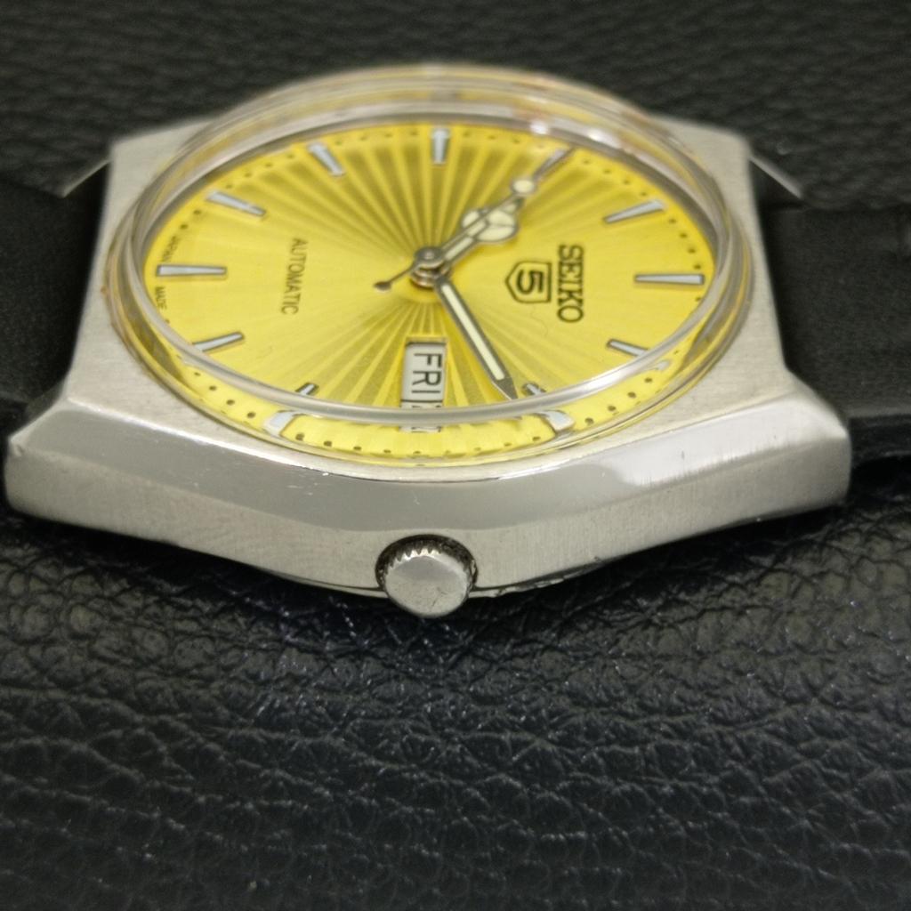 Seiko 5 AUTOMATIC 6309A JAPAN MENS VINTAGE GOLDEN COLOR DIAL WATCH A701458-5 R206b-a701458