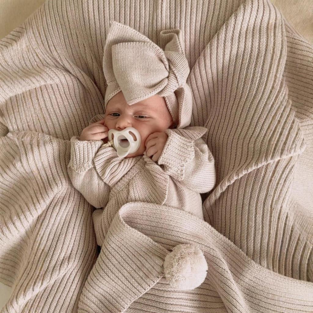 Autumn & Winter Baby Girls Long-Sleeved Sweater and Pants Set with Ruffle Knit Cardigan, Outerwear & Headband, European & American Style