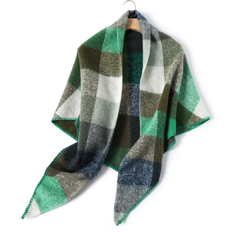 Ins Stilvoller Karierter Farbiger Dreiecksschal Damen Nordischer Stil Schick Damen Warm Mohair Quasten Schal Nacken Dreieck Winter Weiblich