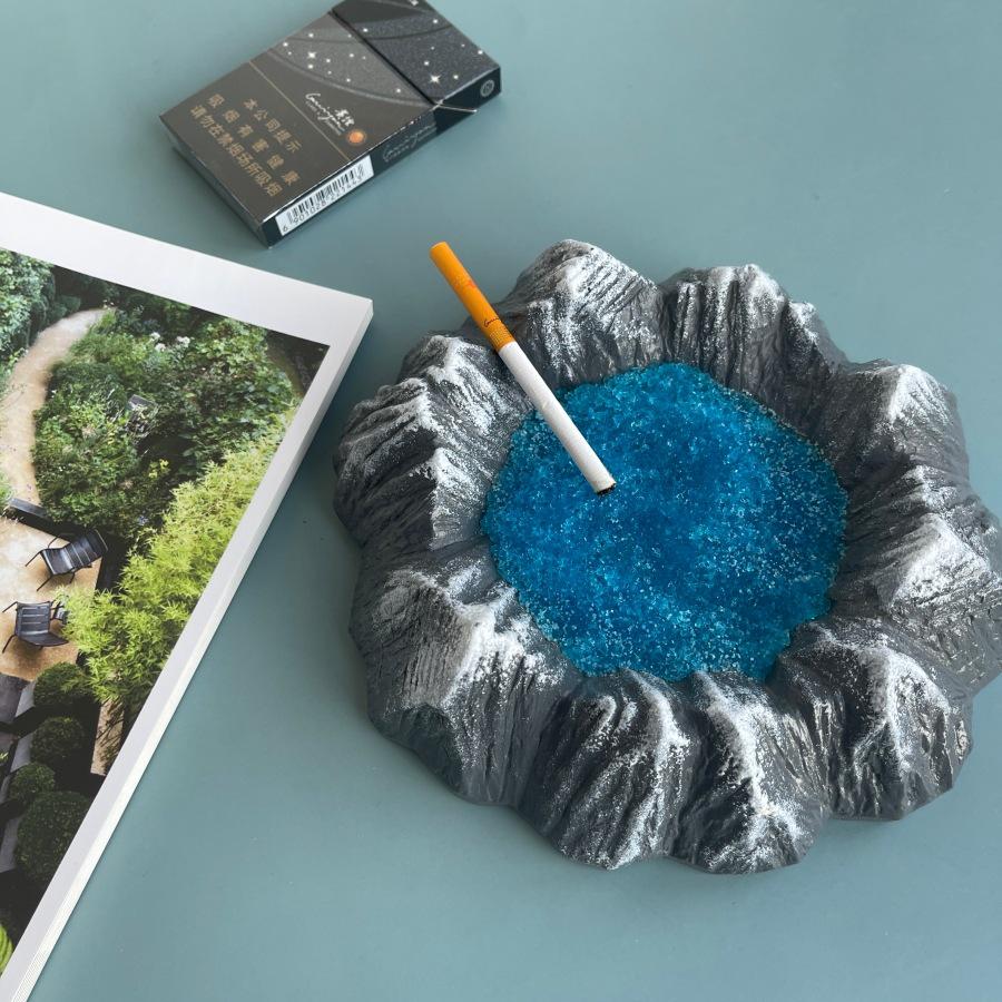 Mount Fuji Ashtray: Modern Japanese-Inspired Nordic Ornament for Living Room