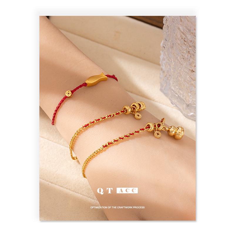 Elegant Red String Gourd Lucky Fish Bracelet: Versatile Chinese-Style with Multiple Pendants, Perfect for Autumn and Winter Fashion