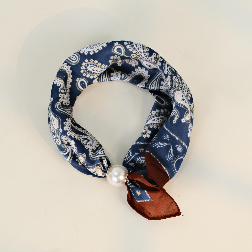 Elegante Sciarpa di Seta Magnetica con Fiori di Cashmere a Pois