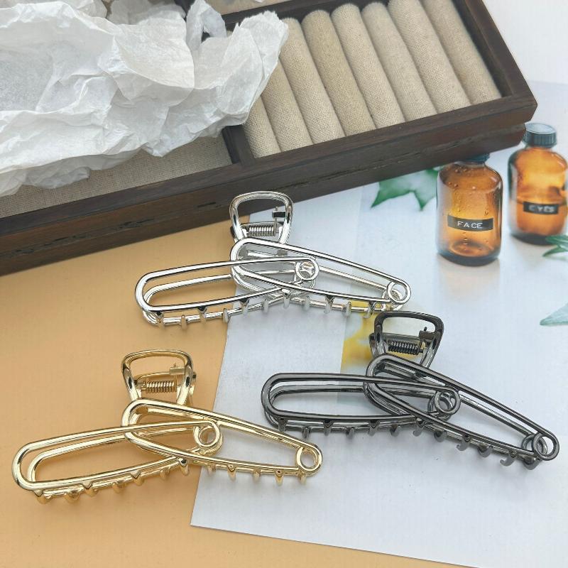 Women Zinc Alloy Hair Claw Elegant Hollow Vintage Barrettes Hairpins Hair Accessories For Girls Daily Wear
