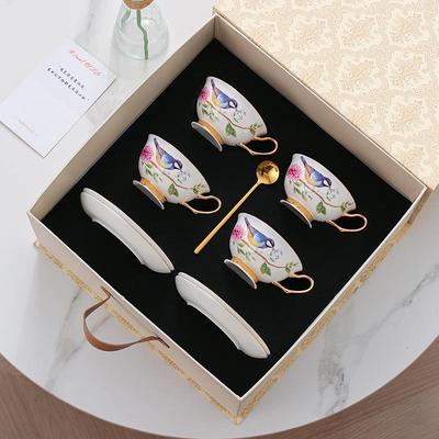 Set de Cești și Farfurioare pentru Cafea din Porțelan Os cu Cântec de Pasăre și Parfum de Floare, Mâner Aurit - Set Cadou cu Patru Cești.