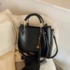IELGY Hand-Carrying Bucket Bag One-Shoulder Large-Capacity Tote Bag Commuter Messenger Bag
