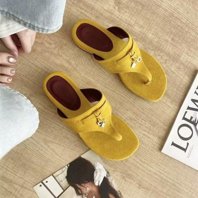 All-round Wear Is Not Greasy~ Retro Versatile Thick Heel New Slippers Women's Outerwear Toe Fashion Roman Sandals Flip-flops