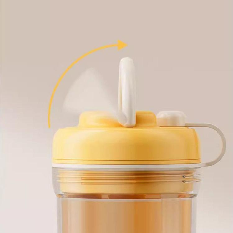 Practical Portable 380ml Ice Cubes Mold And Insulated Water Bottle For Daily Use Beverage Container With Carry Handle