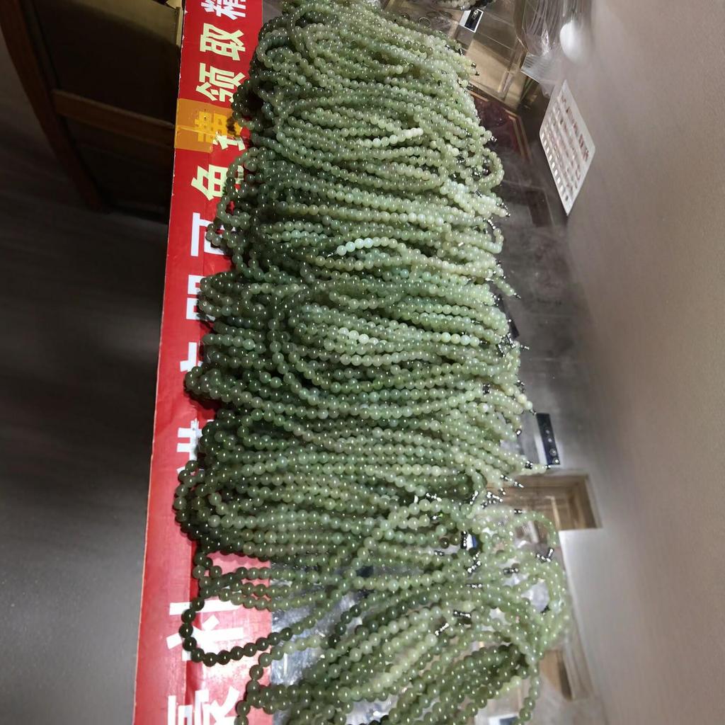 Hetian Jade Gradient Round Bead Necklace - Women's Light Luxury Style