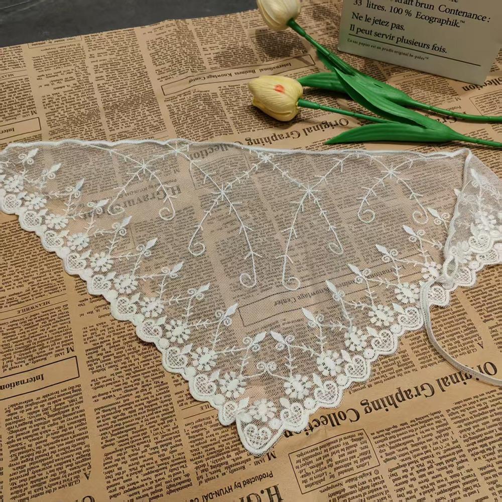 Embroidered Lace Triangle Headscarf Hollow-out Pastoral Style Hair Scarf Wraps Woven Floral White Lace Skirt Hair Accessories
