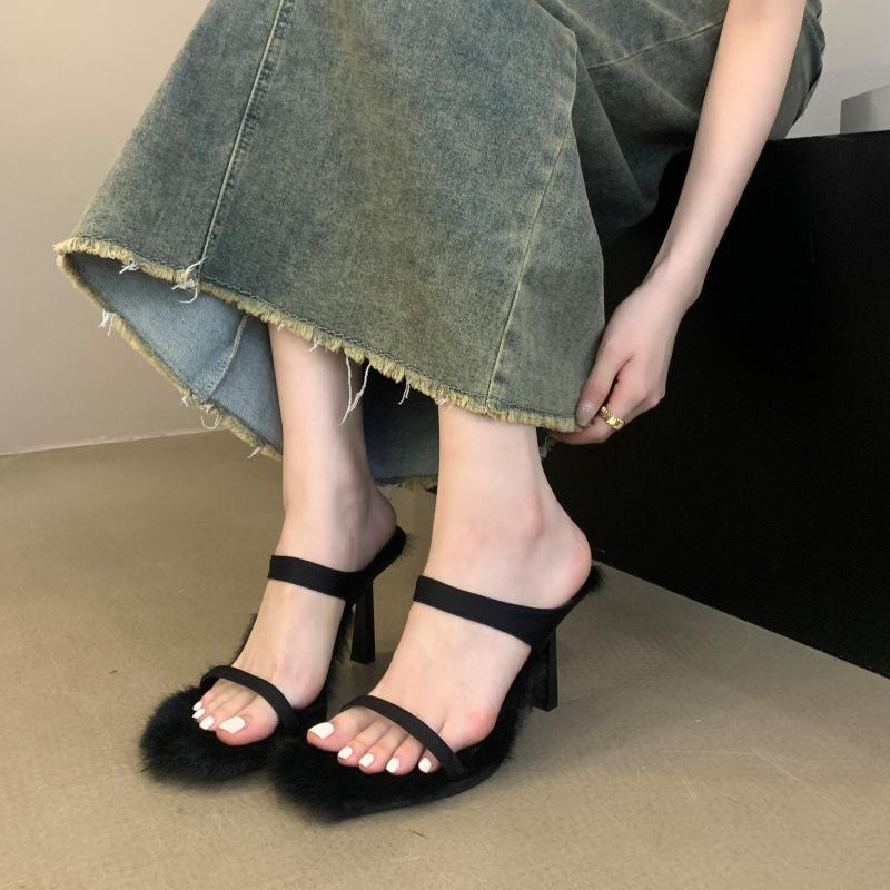 

Туфли на высоком каблуке, пушистые тапочки, новые осенние тонкие ремешки, босоножки на среднем каблуке, женская обувь, босоножки на высоком каблуке. 39 чёрный